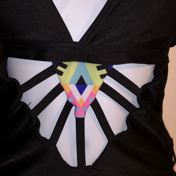 🆕 Black one piece Swimsuit - Picture 6 of 7